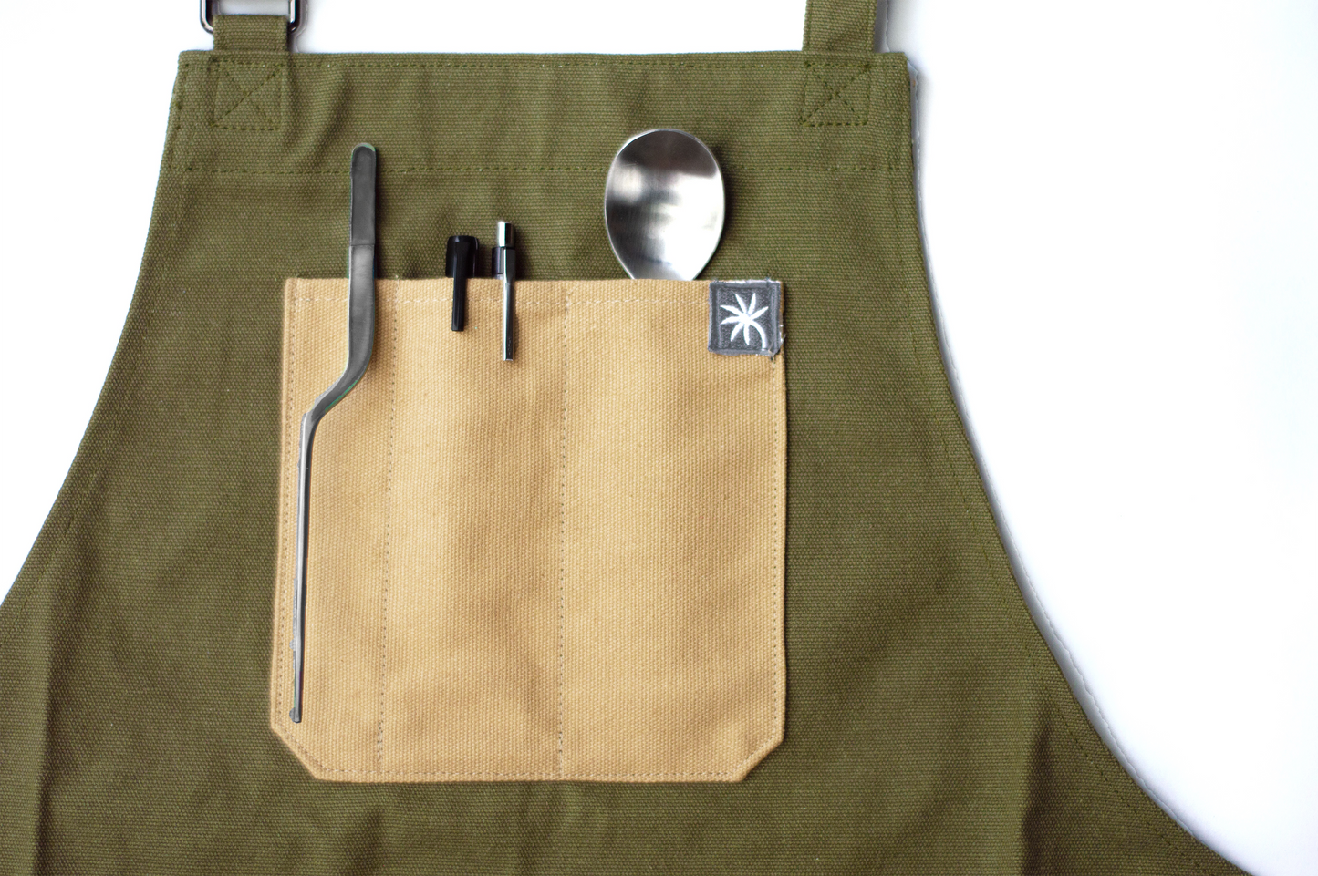 CRAFTSMAN APRON in Anahaw Green